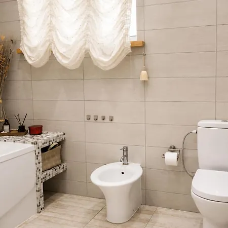 Unique Mailo House & Apartment Riga
